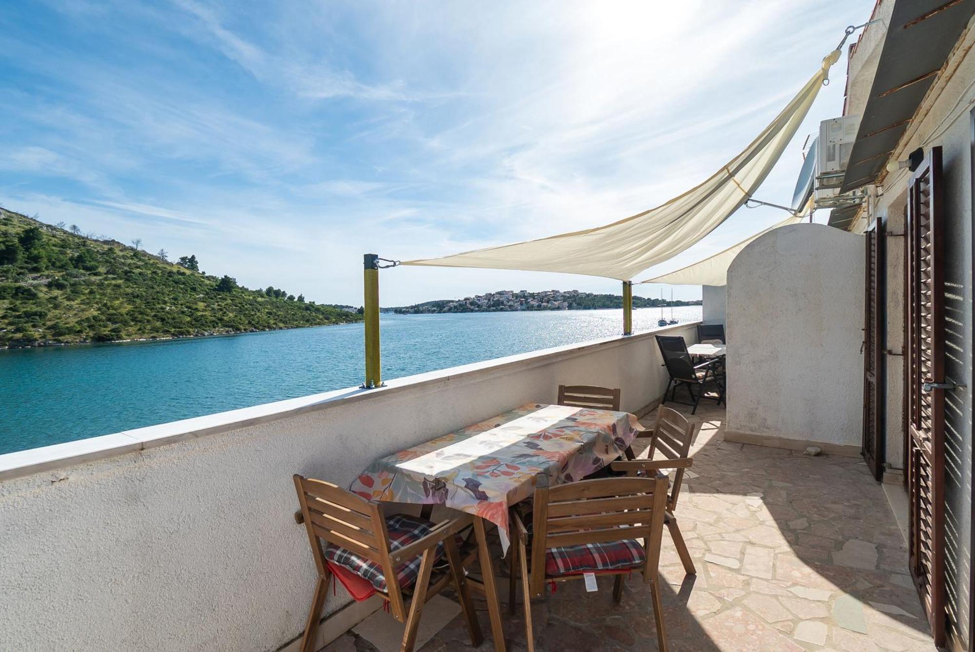 Apartments Kovacevic Rogoznica  Eksteriør billede